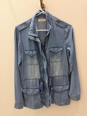 Elan Light Wash Denim Utility Jacket